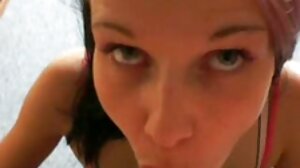 Пуснатата тийнейджърка Лиза Роу напипа порн скрита камера кремаво, след като се прецака