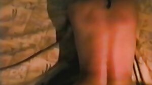 Латино красавица прави скрита секс камера анален секс на приятел